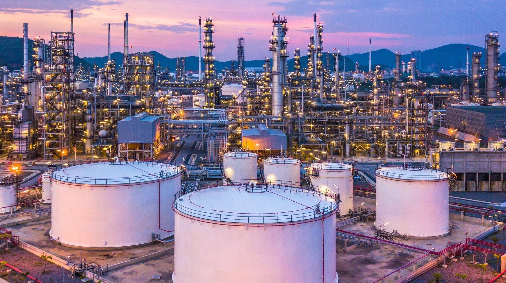 Aligning Mega-Project Teams and Asset Information